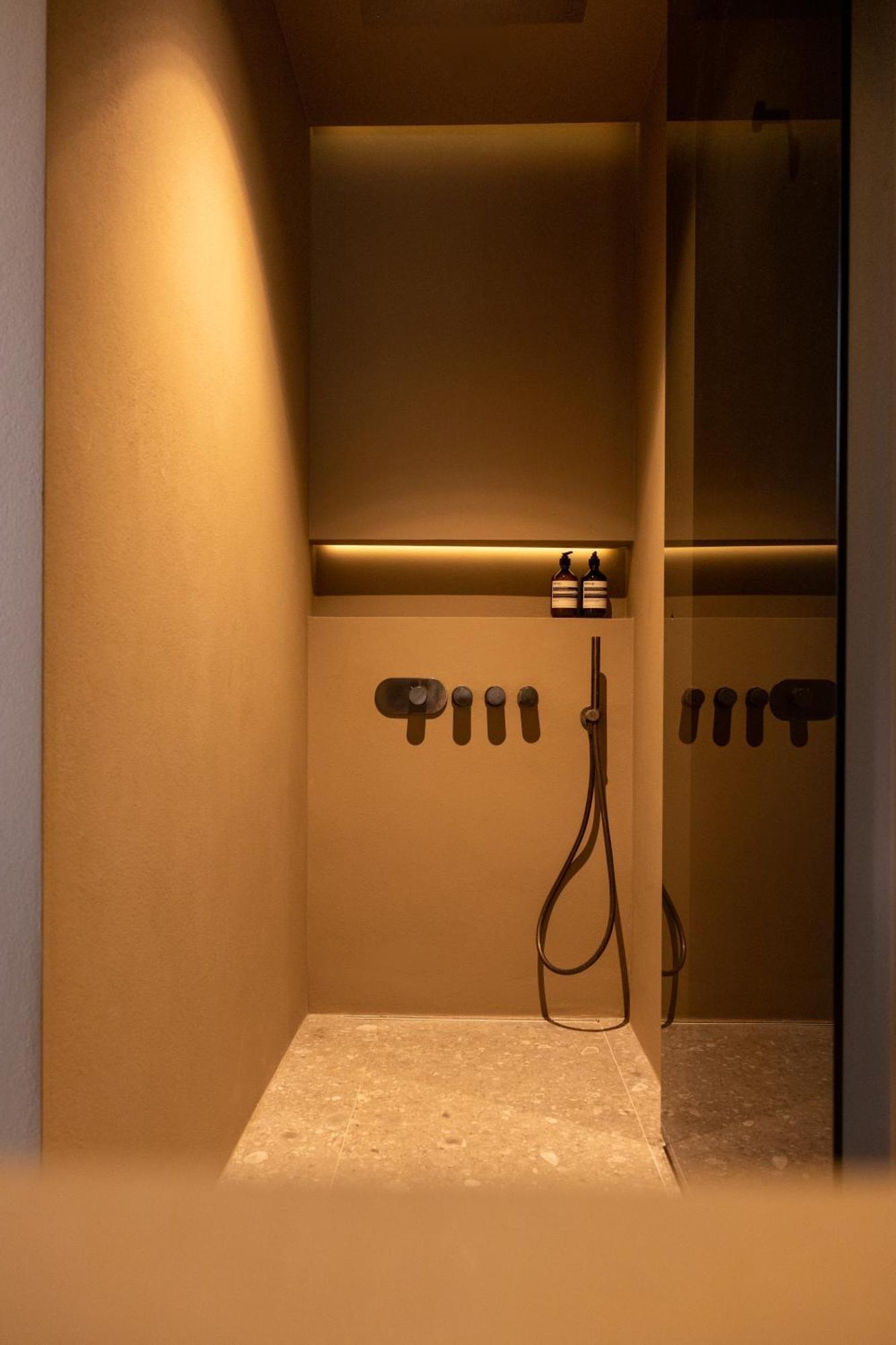 Vouliagmeni Apartments 18 아테네 외부 사진