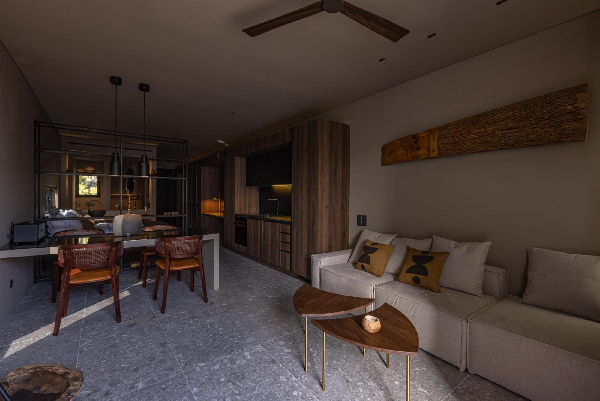 Vouliagmeni Apartments 18 아테네 외부 사진