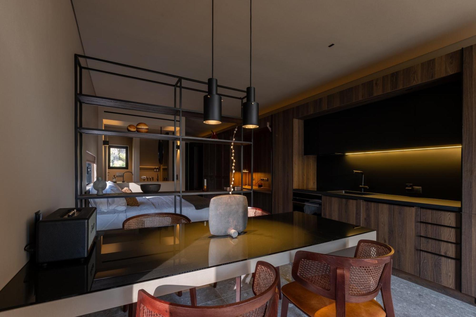 Vouliagmeni Apartments 18 아테네 외부 사진